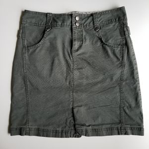 LAST CHANCE- Columbia sportswear utility skirt